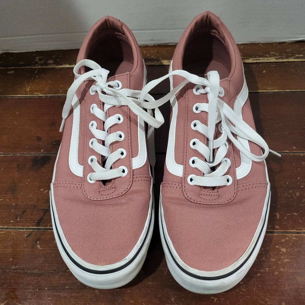 Vans Old Skool Women’s Size 11 Pink Canvas Low Top Skate Shoes